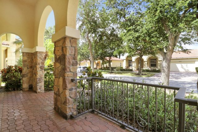 4 of 73 - 10150 Sw Ambrose Way, Port St. Lucie, FL