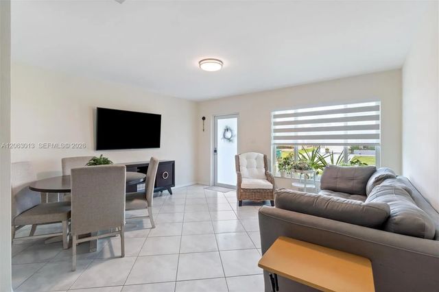 2 of 16 - 5713 Nw 87th Avenue, Tamarac, FL