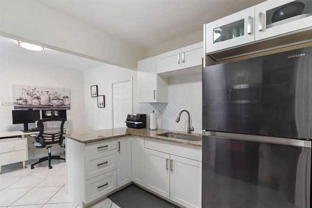 5 of 16 - 5713 Nw 87th Avenue, Tamarac, FL