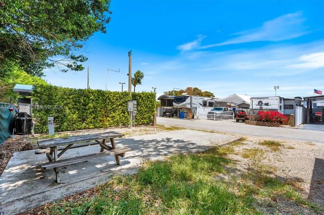 4 of 14 - 325 Calusa Street, Key Largo, FL