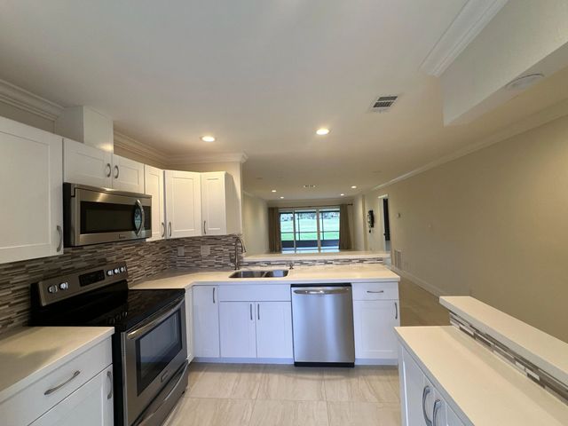 4 of 27 - 9638 Nw 65th Street #c10, Tamarac, FL