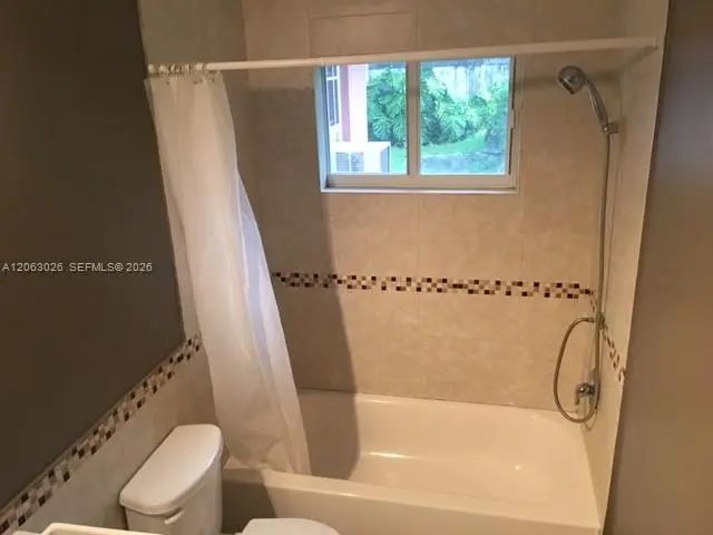 5 of 12 - 7521 Nw 23rd Street, Sunrise, FL