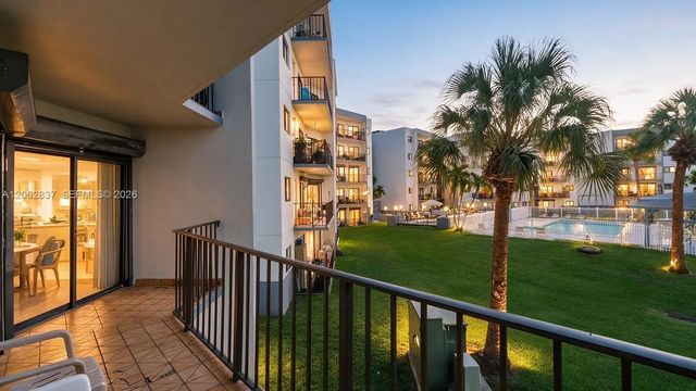 1820 W 53rd Street #204, Hialeah