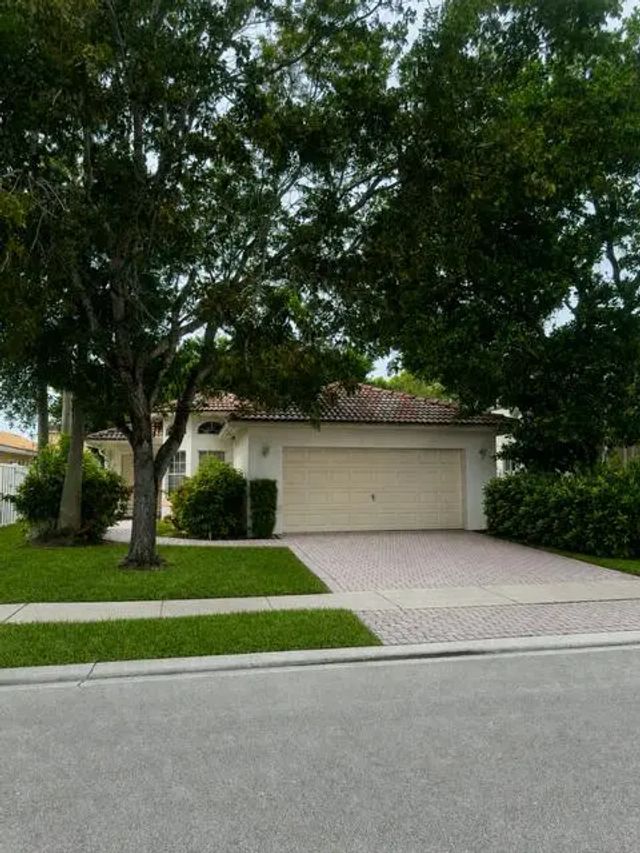 13514 Nw 7th Street, Plantation