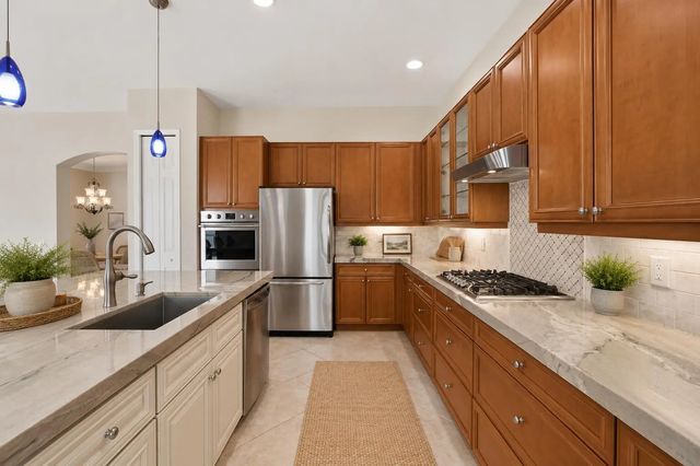 4 of 63 - 116 Nw Summerville Court, , FL