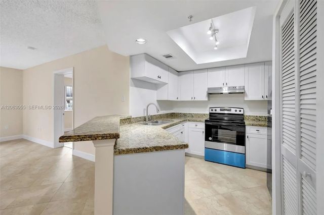 3 of 36 - 2009 Se 10th Avenue #302, Fort Lauderdale, FL