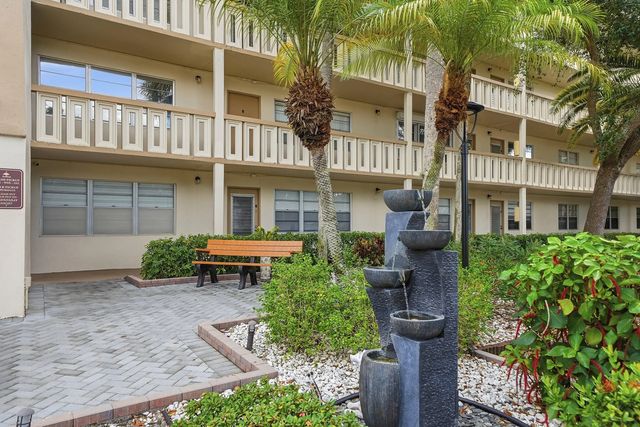 2405 Antigua Circle #l1, Coconut Creek