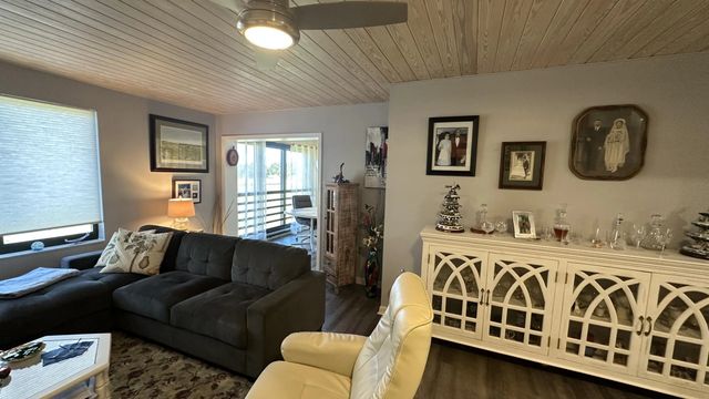 5 of 31 - 5355 Se Miles Grant Road #209, Stuart, FL