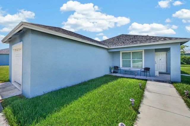 4 of 21 - 1962 Se Gena Road, Port St. Lucie, FL