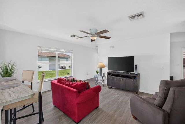 5 of 21 - 1962 Se Gena Road, Port St. Lucie, FL