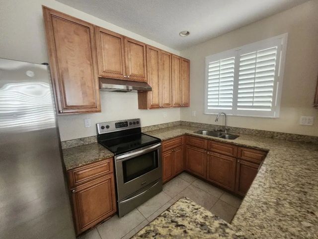 5 of 20 - 3189 Laurel Ridge Circle, Riviera Beach, FL