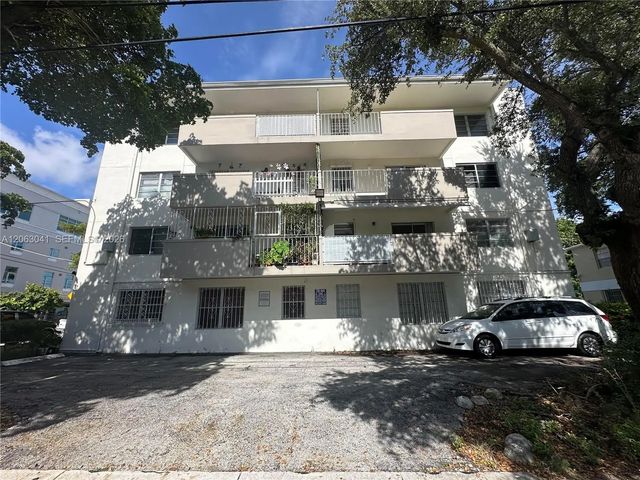 755 Sw 6th Street #10, Miami