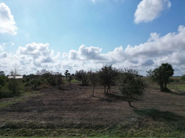 4 of 6 - 14510 Nw 242nd Street, Okeechobee, FL
