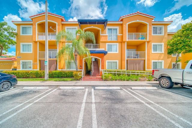 2 of 28 - 21130 Sw 87th Avenue #304, Cutler Bay, FL