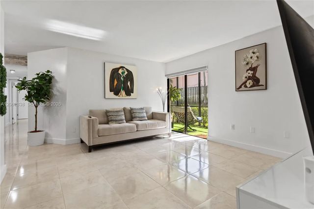 5 of 71 - 20760 Ne 4th Court #102, Miami, FL