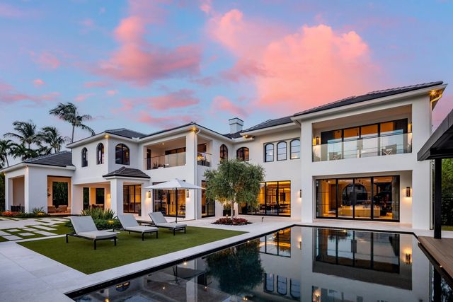 4 of 101 - 2401 Spanish River Road, Boca Raton, FL