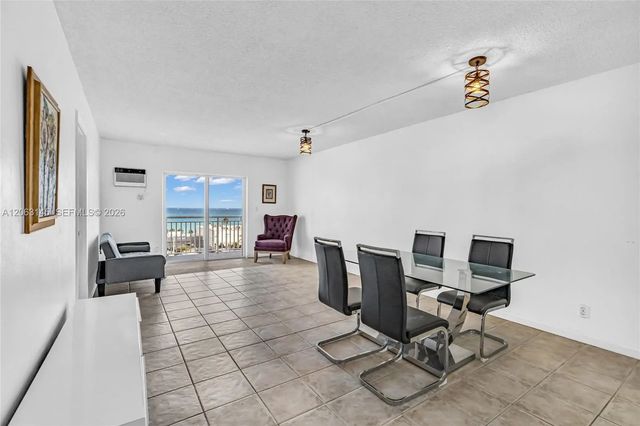 4 of 38 - 200 S Birch Road #1015, Fort Lauderdale, FL