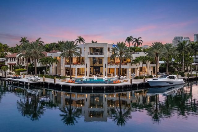 200 Fiesta Way, Fort Lauderdale