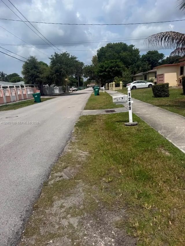 2 of 4 - 1289 Ne 146th Street, Miami, FL