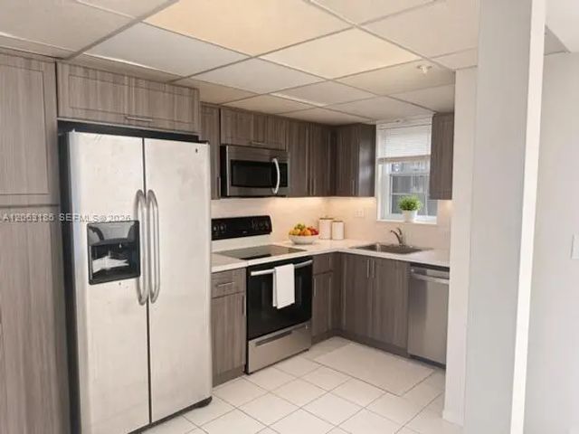 4 of 8 - 3100 W Rolling Hills Circle #101, Davie, FL