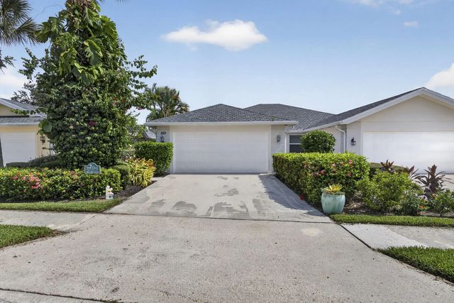 2 of 42 - 262 Brier Circle, Jupiter, FL