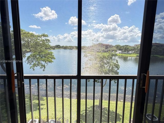 4 of 23 - 1201 Sw 141st Avenue #302j, Pembroke Pines, FL