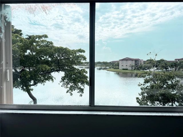 5 of 23 - 1201 Sw 141st Avenue #302j, Pembroke Pines, FL