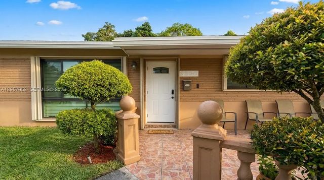 2 of 19 - 2200 Alcazar Drive, Miramar, FL
