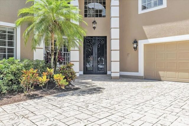 4 of 102 - 12898 Kedleston Circle, Fort Myers, FL
