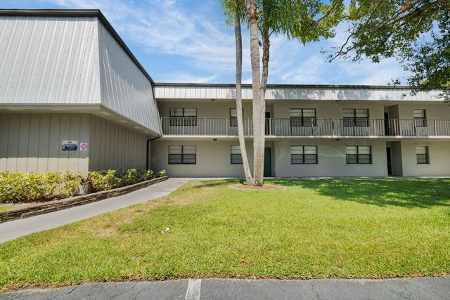 2 of 35 - 2517 17th Street S #102, Fort Pierce, FL