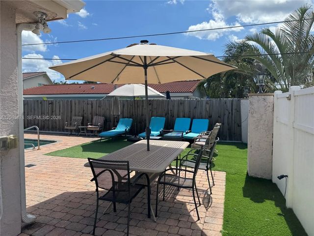 3 of 52 - 1660 Ne 25th Avenue, Pompano Beach, FL