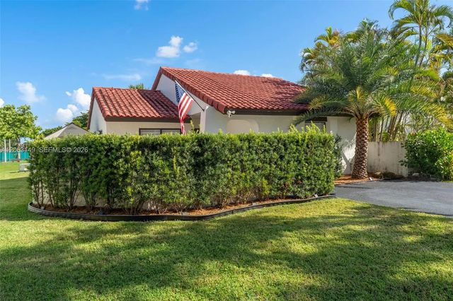 4 of 41 - 13396 Sw 115th Terrace, Miami, FL