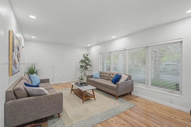 4 of 19 - 5930 Sw 48th Street, Miami, FL