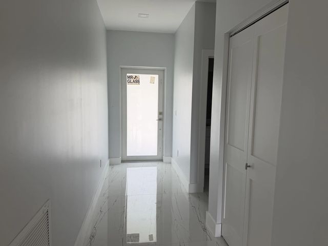4 of 9 - 281 Bali Se, Palm Bay, FL