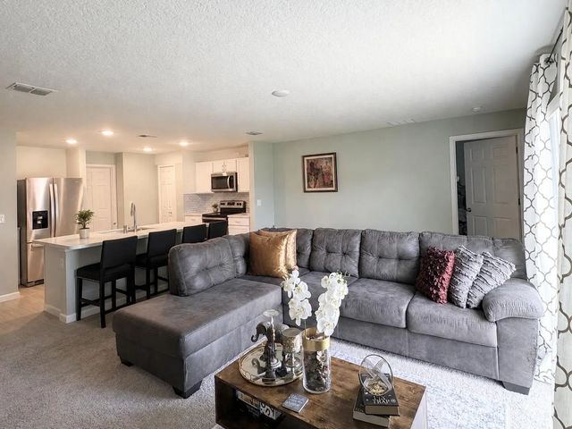 4 of 28 - 41 Willow Lane, Poinciana, FL