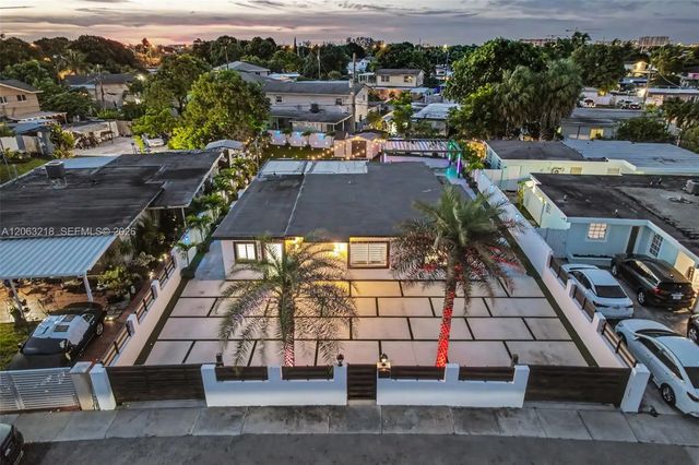 831 E 10th Place, Hialeah