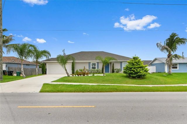 361 Sw Thornhill Drive, Port St. Lucie