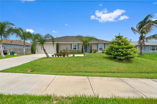 2 of 37 - 361 Sw Thornhill Drive, Port St. Lucie, FL