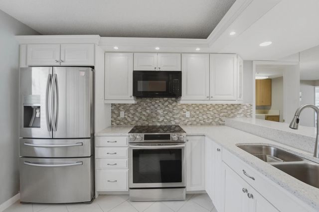 3 of 55 - 2601 Marina Isle Way #204, Jupiter, FL