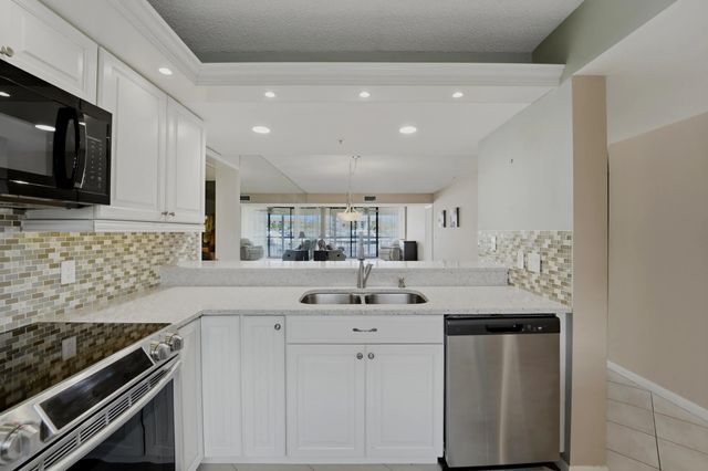 4 of 55 - 2601 Marina Isle Way #204, Jupiter, FL