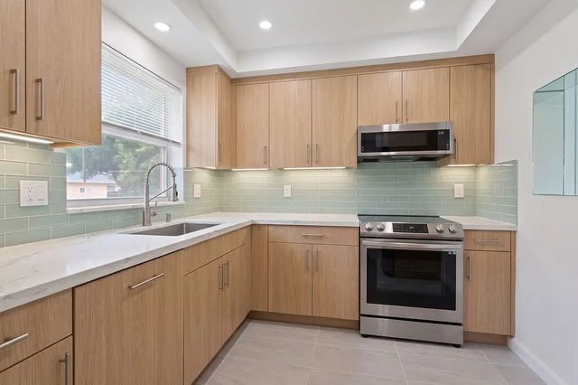 3 of 29 - 9641 Sunrise Lakes Boulevard #208, Sunrise, FL