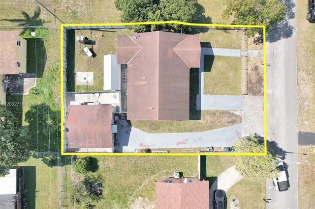 3280 Nw 213th Terrace, Miami Gardens