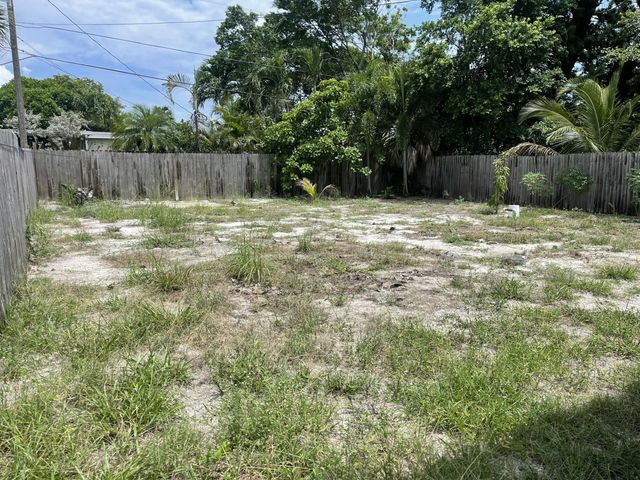 3 of 3 - 121 Se 5th Avenue, Boynton Beach, FL