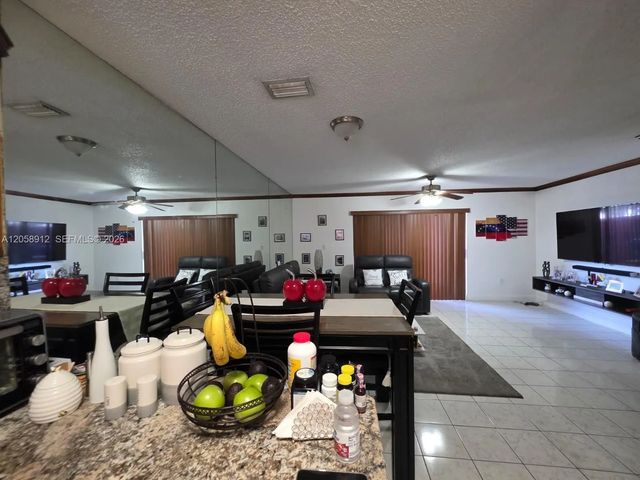 2 of 21 - 8085 Nw 8th Street #6, Miami, FL