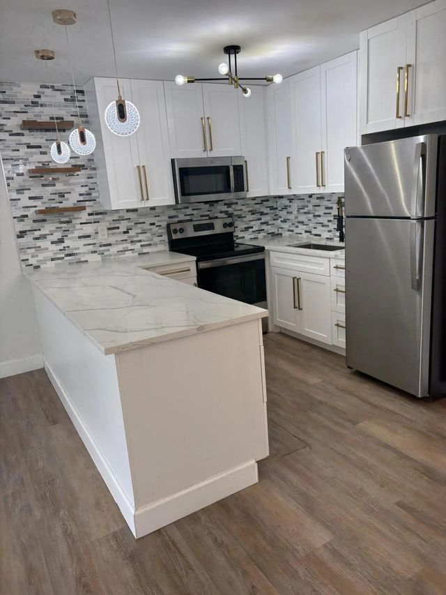 4 of 15 - 240 Horizons W #208, Boynton Beach, FL