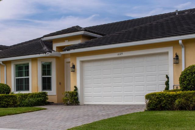 5 of 43 - 6125 Nw Wick Lane, Port St. Lucie, FL