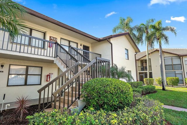 7633 Tahiti Lane #204, Lake Worth