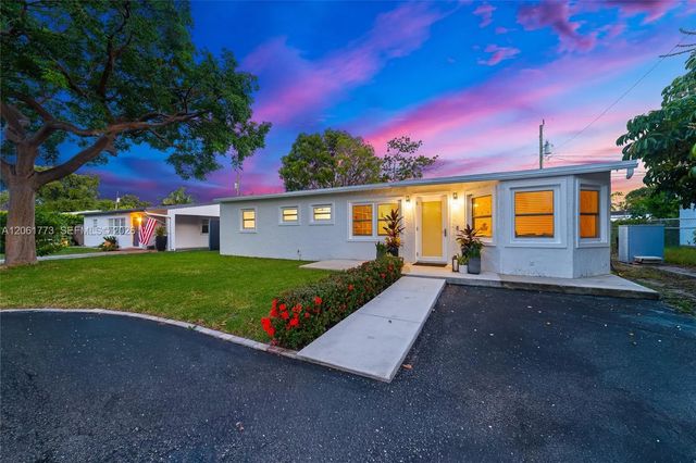 2 of 34 - 320 Ne 59th Court, Oakland Park, FL