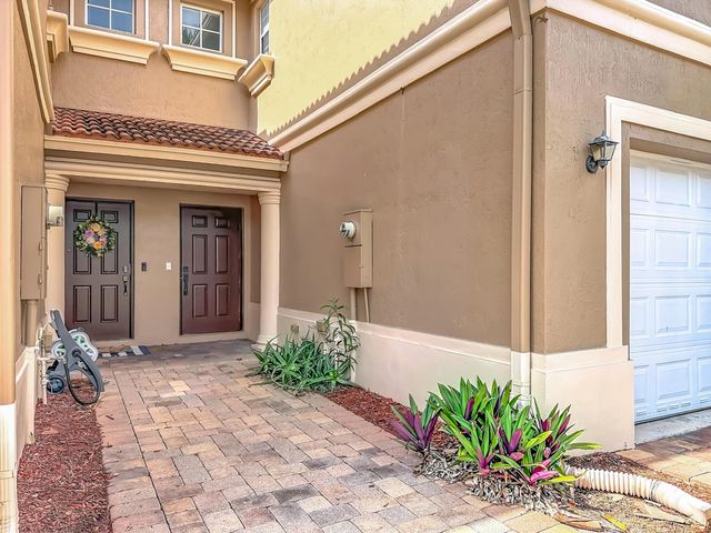 5 of 70 - 4106 Windmill Palm Way, Greenacres, FL
