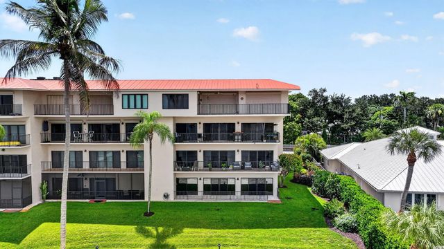 2 of 57 - 624 Sw St Lucie Crescent #208, Stuart, FL